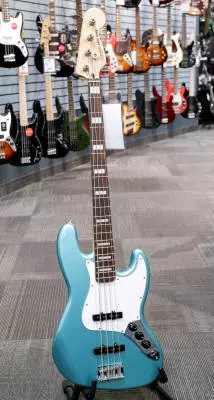 Squier - Affinity Series Active Jazz Bass, Laurel Fingerboard - Mystic Sea Foam Green 2